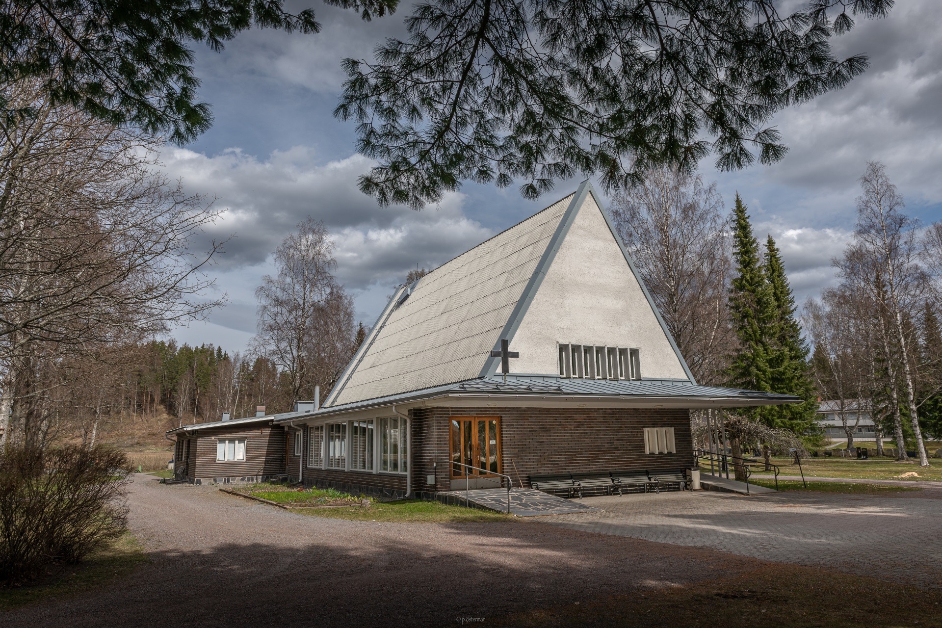 Lammin seurakunnan siunauskappeli ulkoa